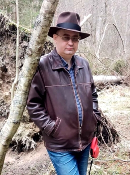 Иван Сергеевич, г Луга Ленинградская обл